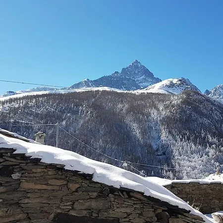 Alle Sorgenti Del Fiume Po Crissolo