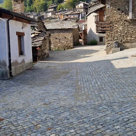 Alle Sorgenti Del Fiume Po Lejlighed